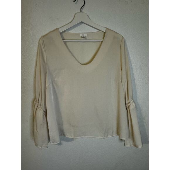 BP Women's V Neck Blouse Flared Sleeves Ivory‎ Size L - Picture 1 of 8
